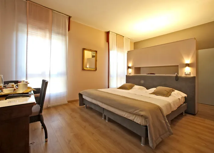 Hotel Terme Salvarola 4*