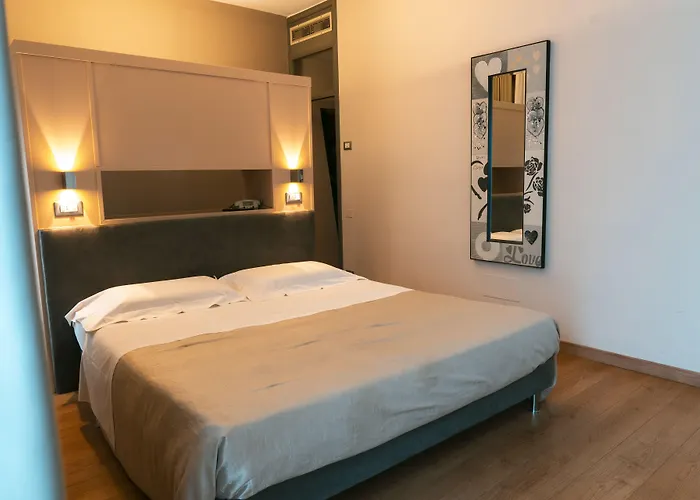 Terme Salvarola فندق