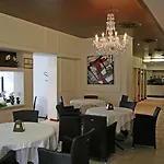 Terme Salvarola Hotell